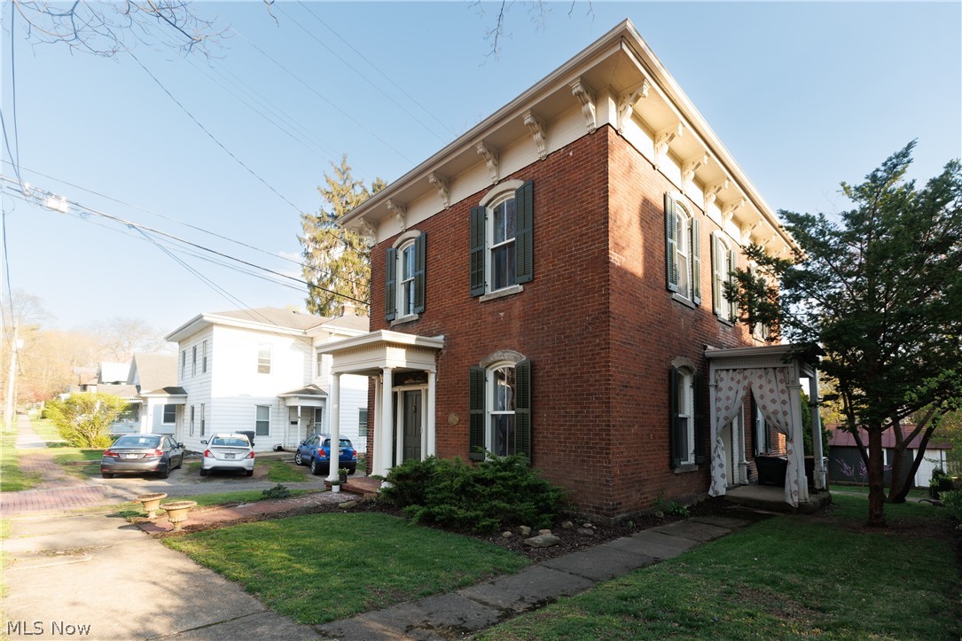 102 E Lamartine Street Mount Vernon OH 43050