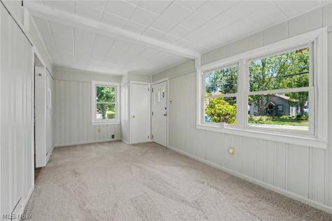 982 Shadowrow Avenue Willoughby OH 44094