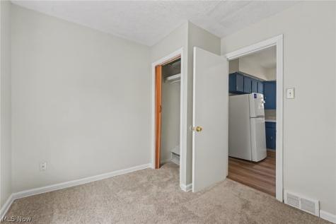 982 Shadowrow Avenue Willoughby OH 44094