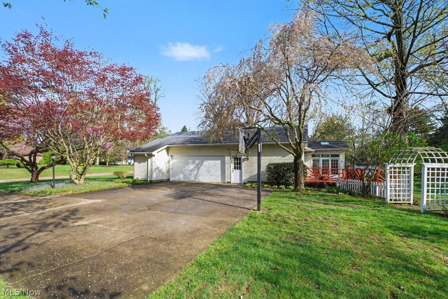 2449 Pleasant Place Madison OH 44057