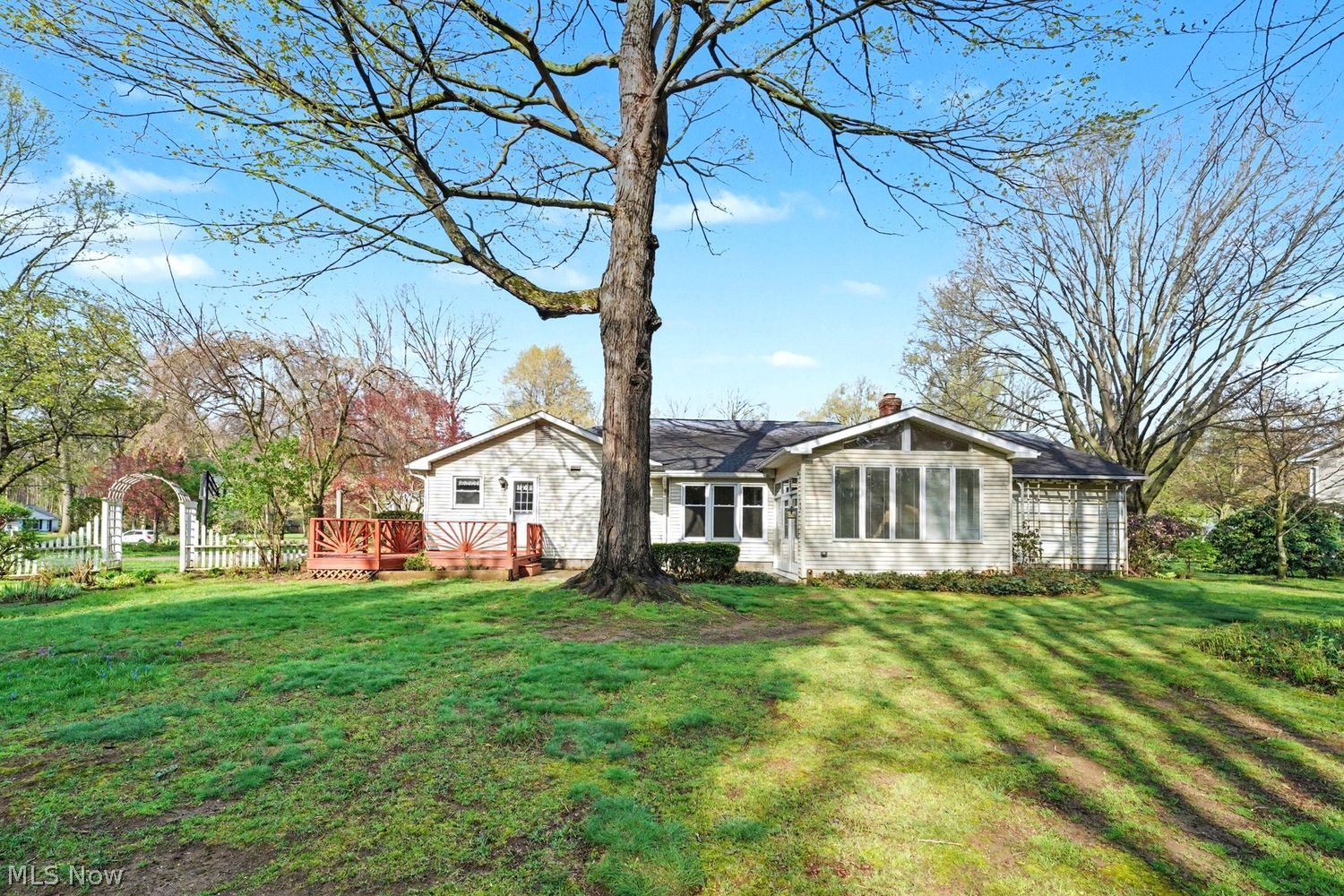 2449 Pleasant Place Madison OH 44057
