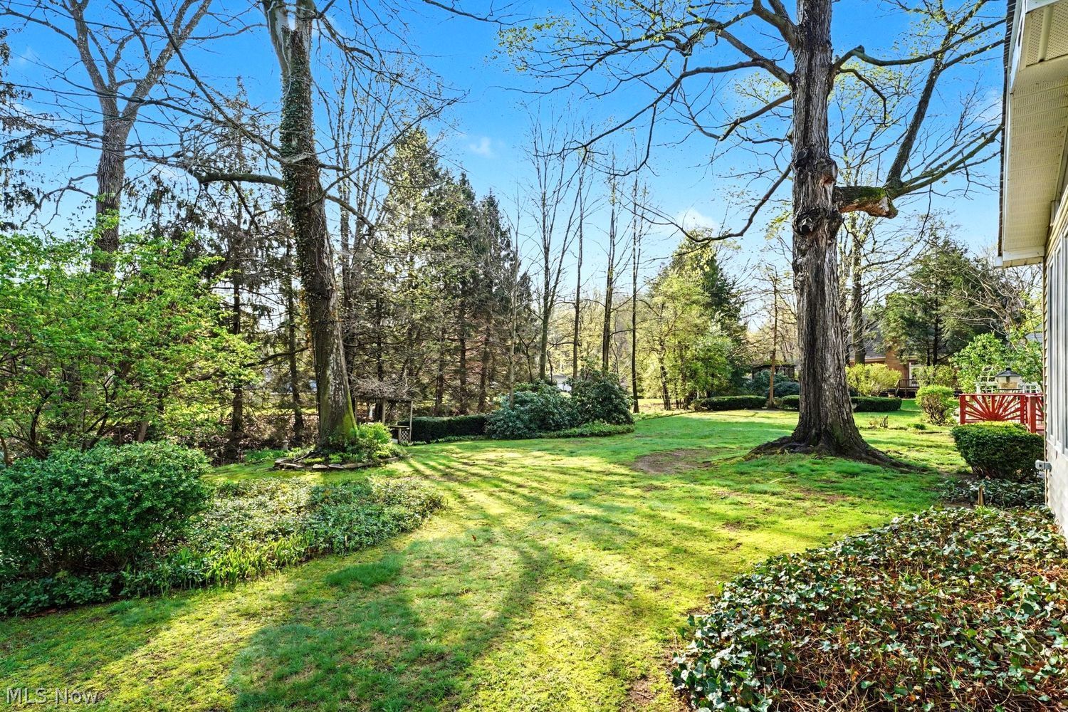 2449 Pleasant Place Madison OH 44057