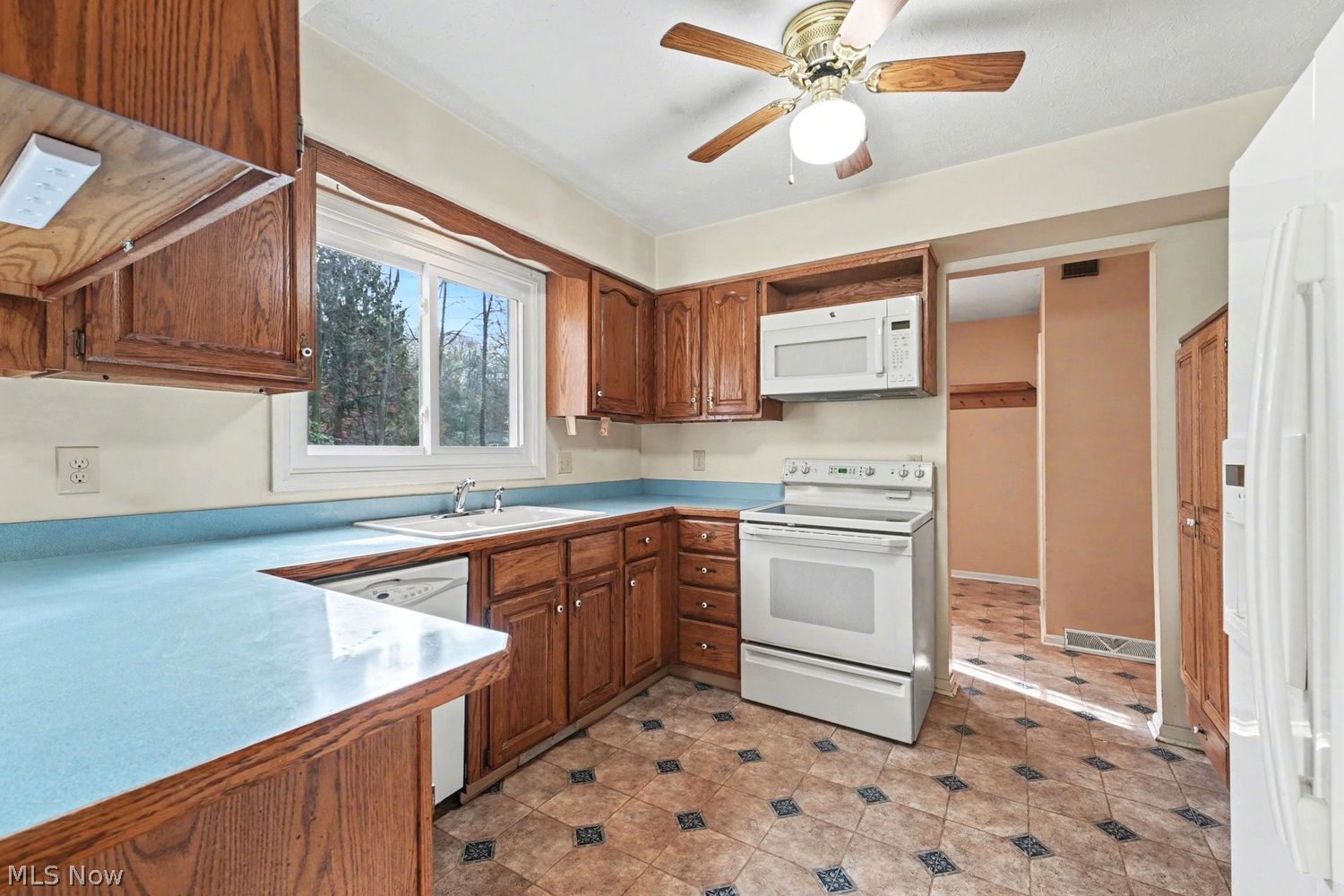 2449 Pleasant Place Madison OH 44057