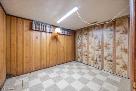 18416 Hazelwood Avenue Parma OH 44137