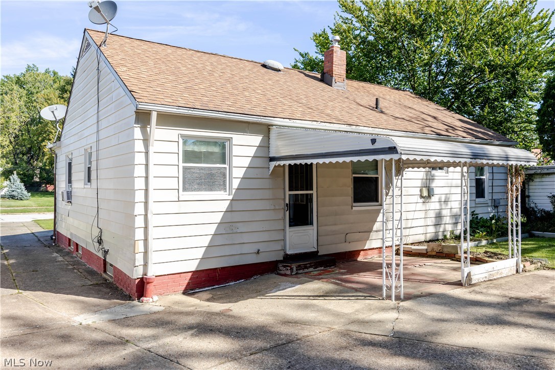 18416 Hazelwood Avenue Parma OH 44137
