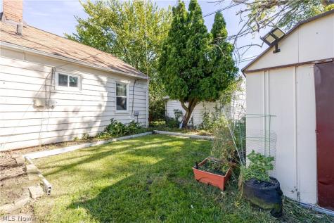 18416 Hazelwood Avenue Parma OH 44137