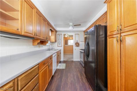 18416 Hazelwood Avenue Parma OH 44137