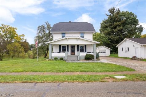 616 South Street Louisville OH 44641