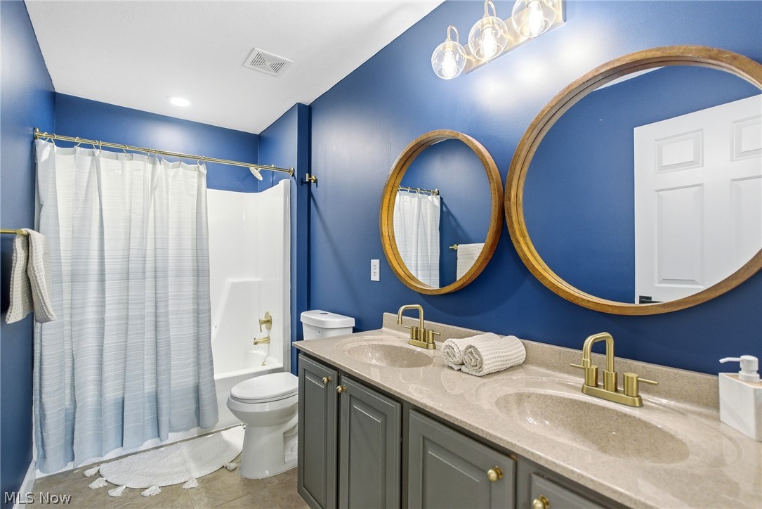 315 Ruby Lane Streetsboro OH 44241