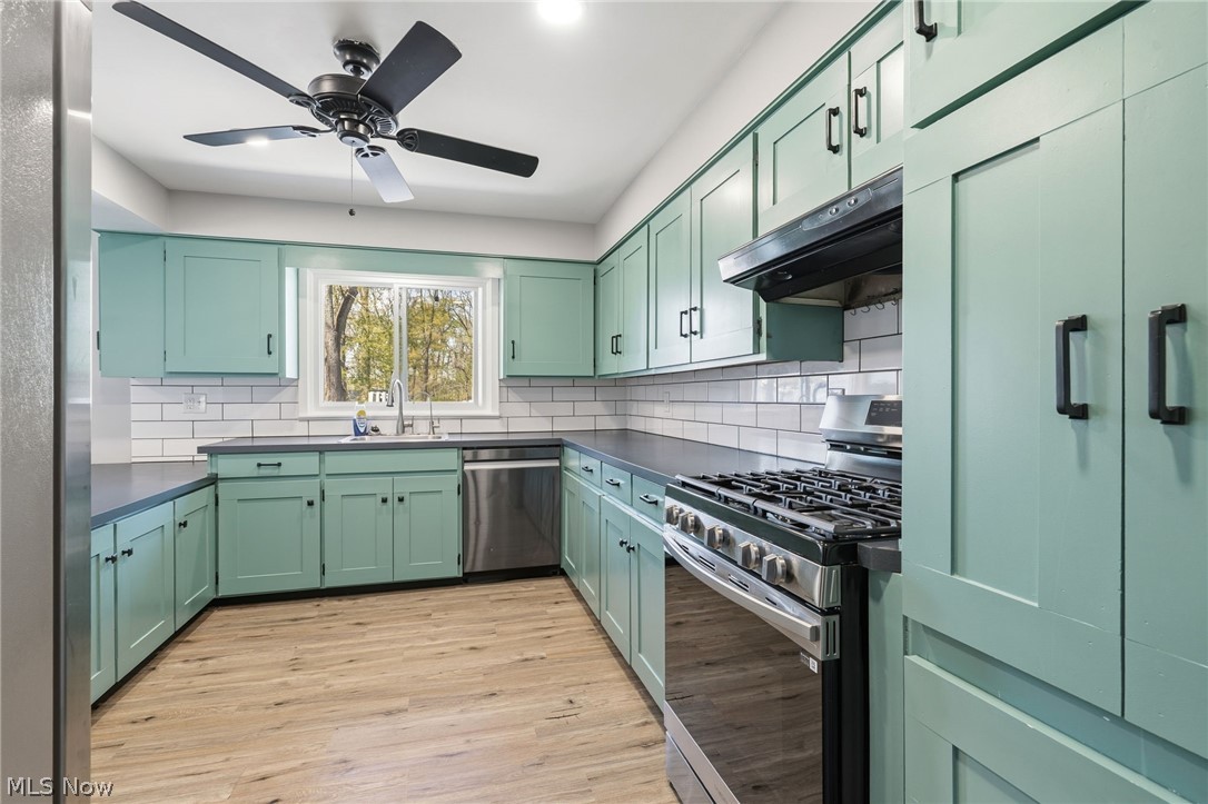 11351 Wilhurst Avenue NE Hartville OH 44632