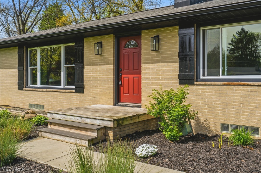 11351 Wilhurst Avenue NE Hartville OH 44632