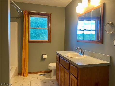 312 Middlestone Way Cuyahoga Falls OH 44223