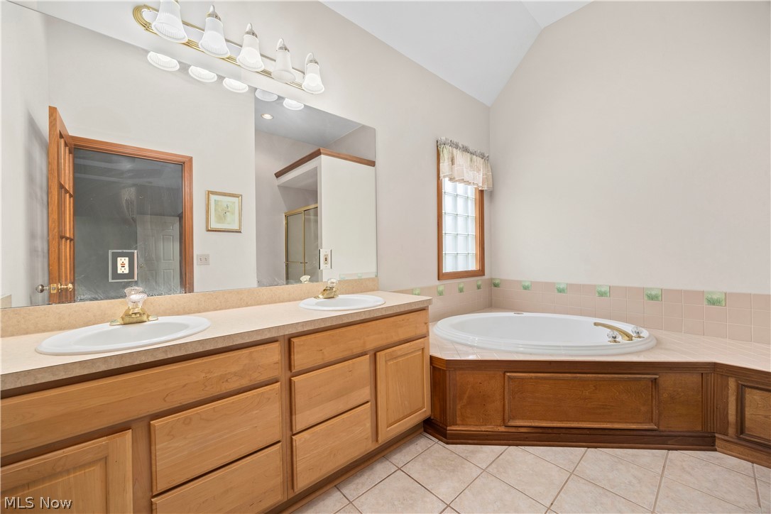 5317 Middlebury Court Sheffield Village OH 44054
