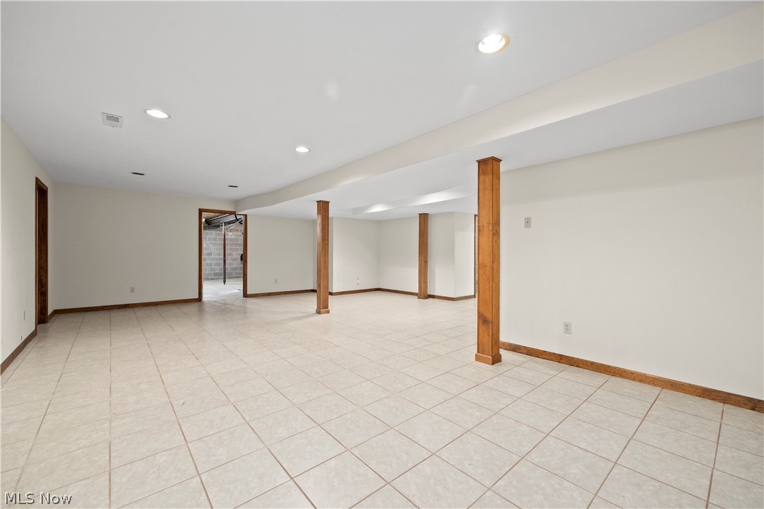 5317 Middlebury Court Sheffield Village OH 44054