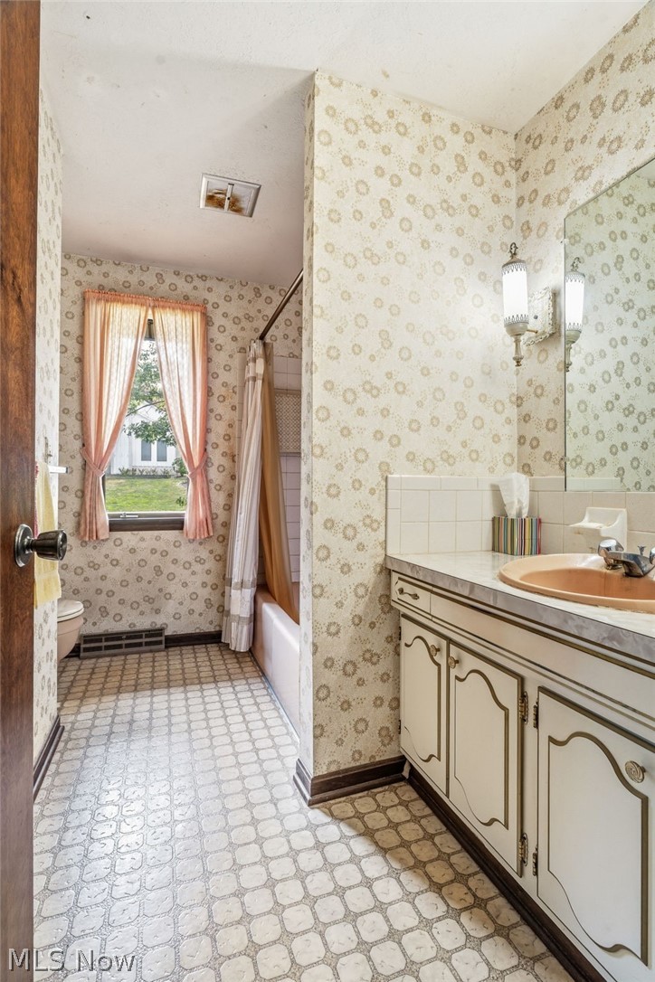 5525 Glenhill Avenue NE Canton OH 44721