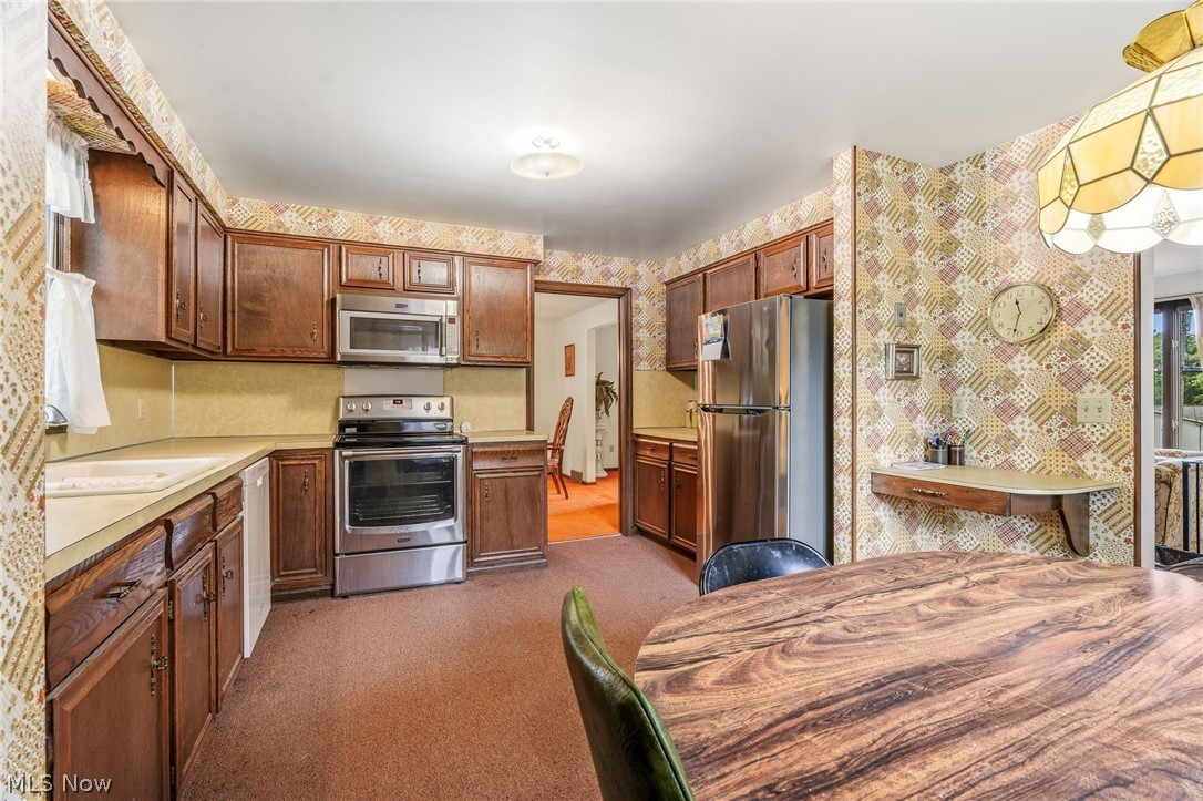 5525 Glenhill Avenue NE Canton OH 44721