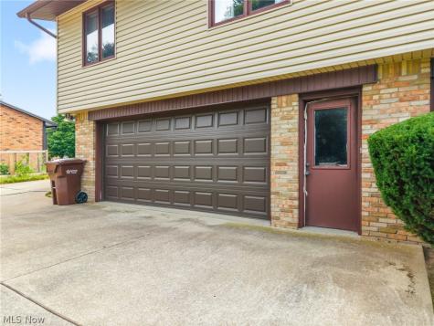5525 Glenhill Avenue NE Canton OH 44721