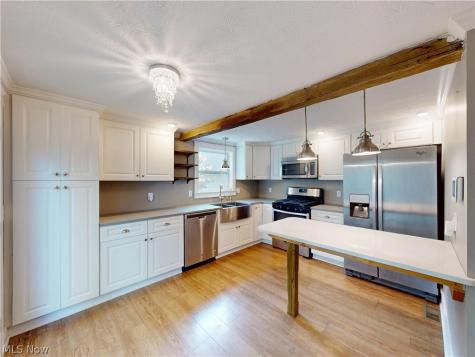 713 Randolph Road Mogadore OH 44260