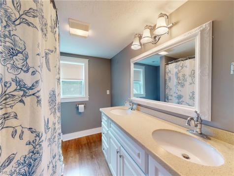 713 Randolph Road Mogadore OH 44260