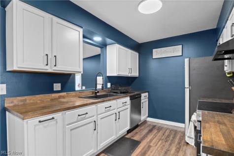 3902 Oxford Drive Lorain OH 44053