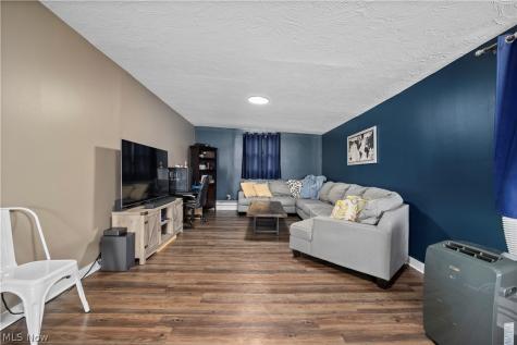 3902 Oxford Drive Lorain OH 44053