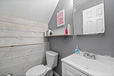 3902 Oxford Drive Lorain OH 44053