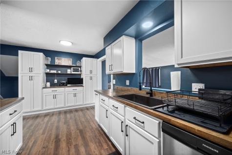 3902 Oxford Drive Lorain OH 44053