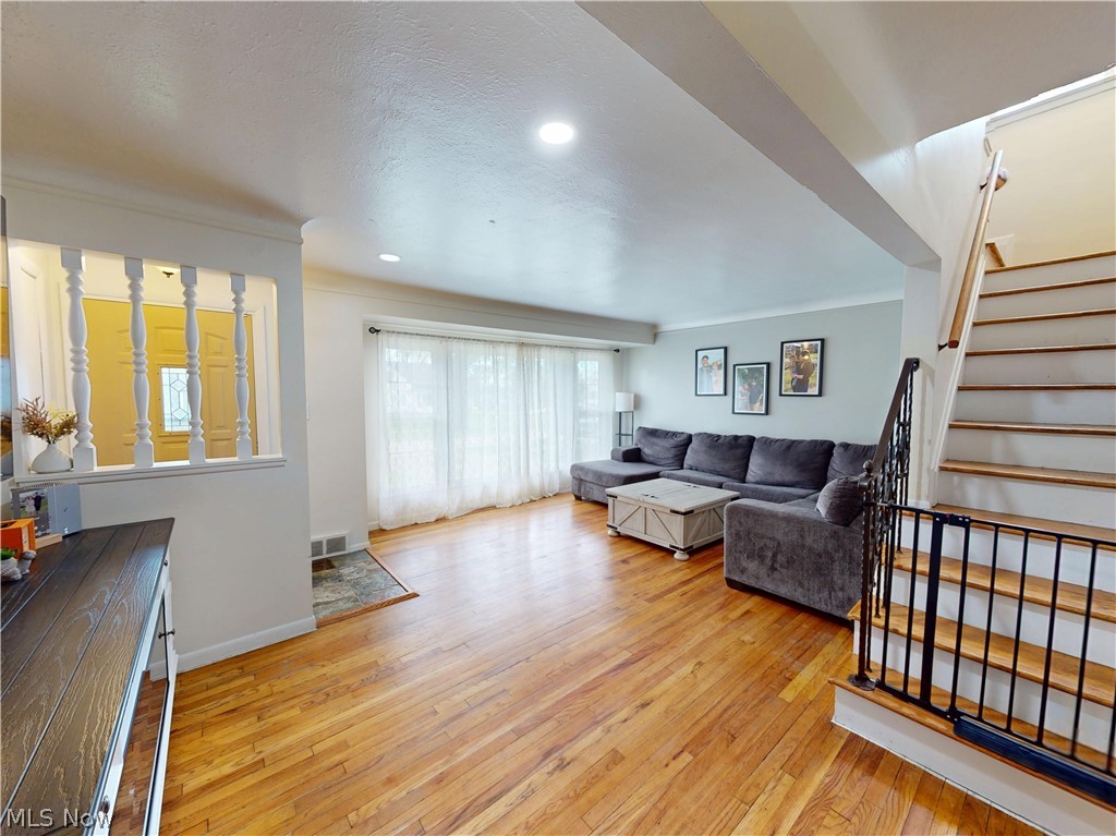 1339 Haverston Road Lyndhurst OH 44124