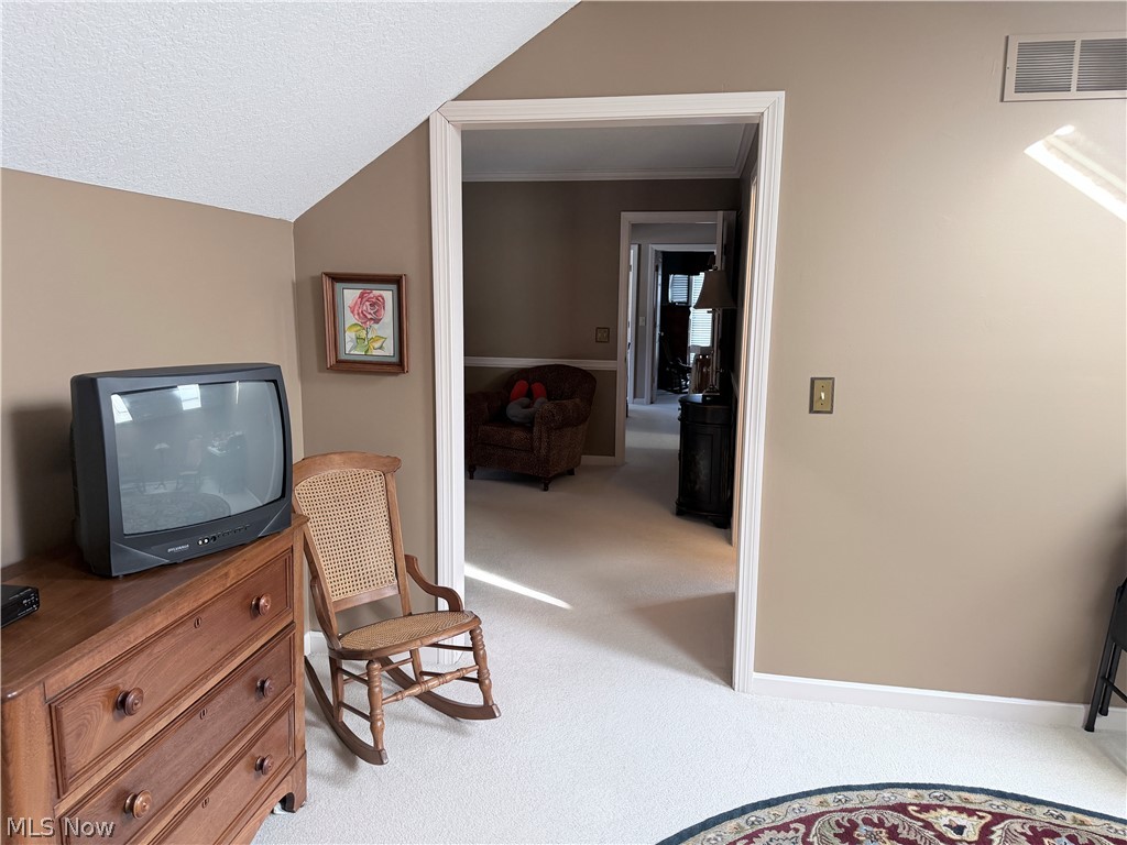 2142 Pearce Circle Salem OH 44460