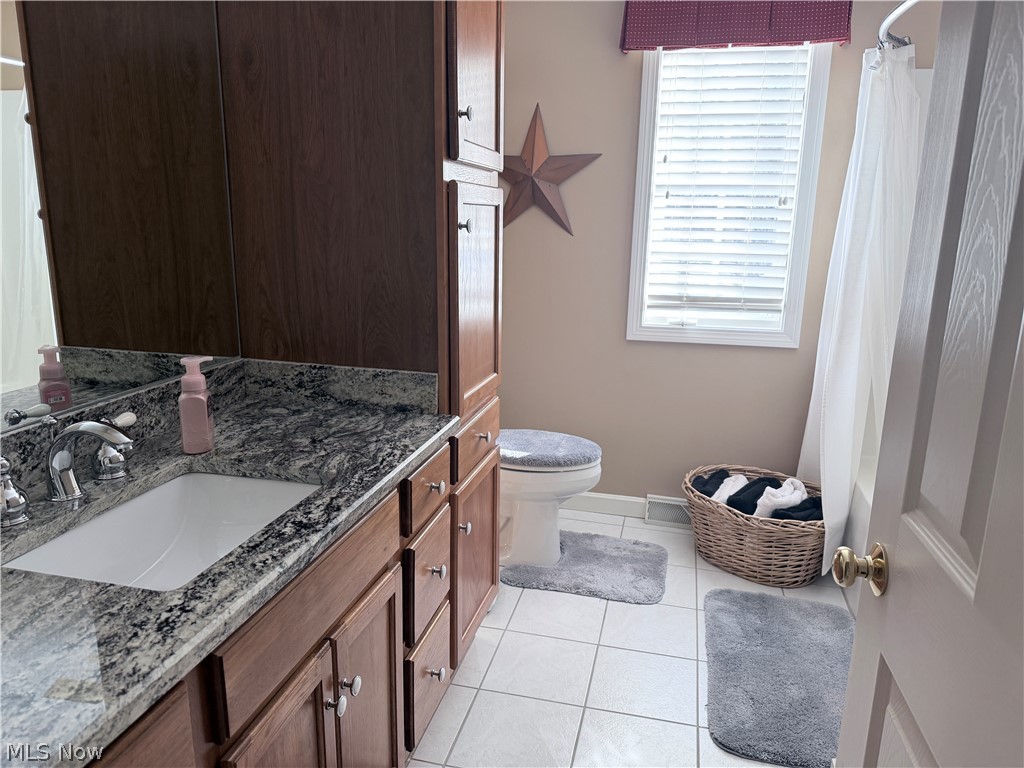 2142 Pearce Circle Salem OH 44460
