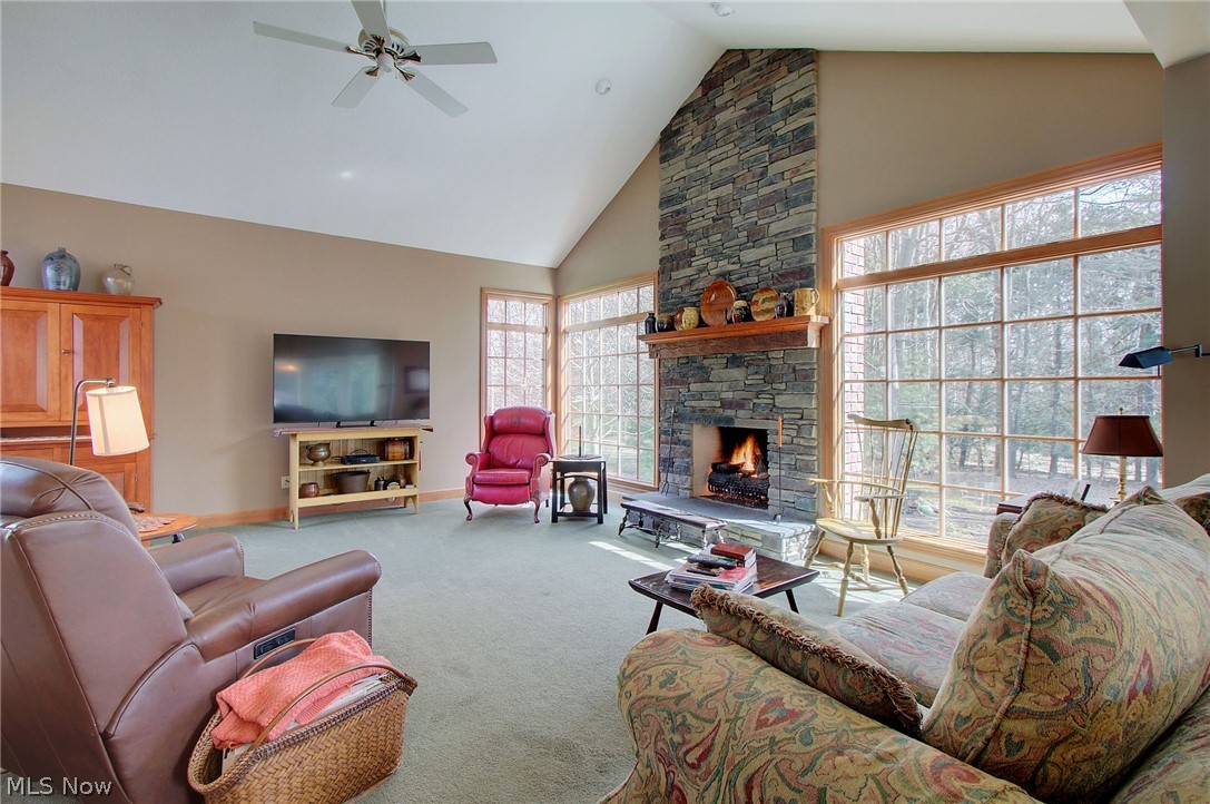 2142 Pearce Circle Salem OH 44460