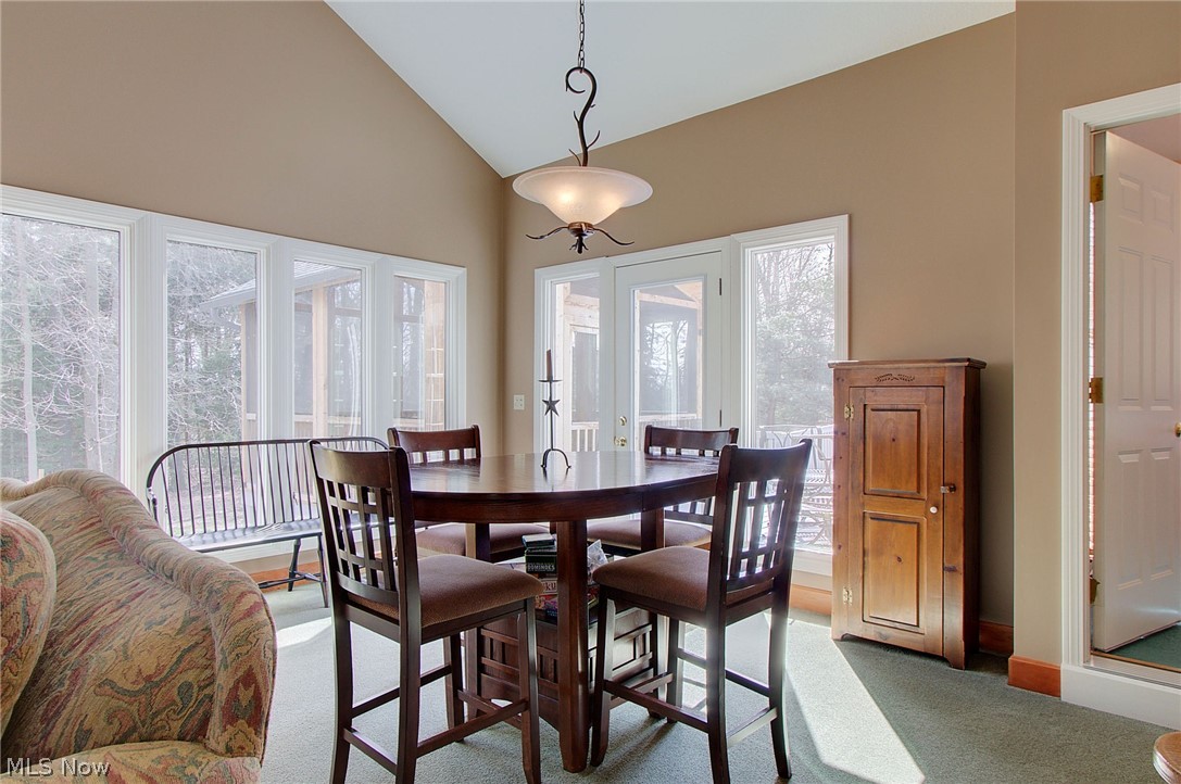 2142 Pearce Circle Salem OH 44460