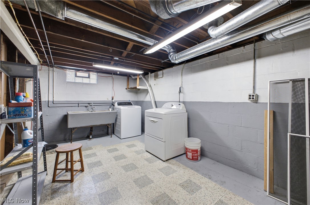 1428 Youll Street Niles OH 44446