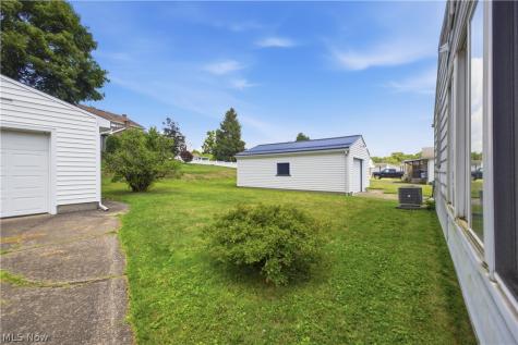 1428 Youll Street Niles OH 44446