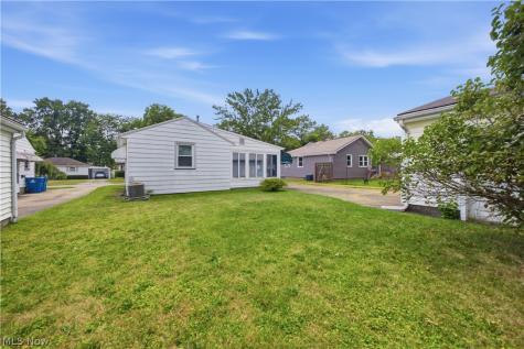 1428 Youll Street Niles OH 44446