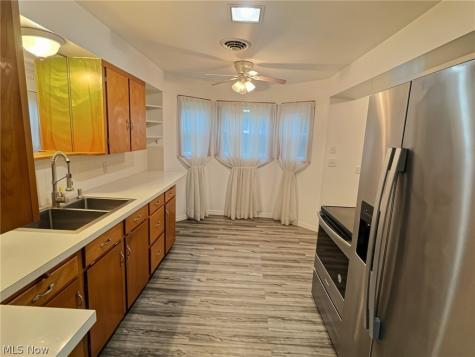 1105 Ridge Road NW Canton OH 44703