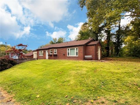 1105 Ridge Road NW Canton OH 44703