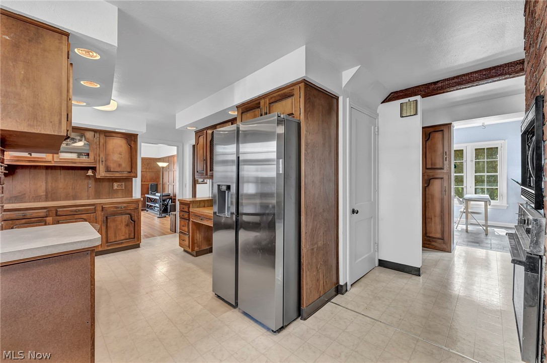 1284 Overlook Road Lakewood OH 44107