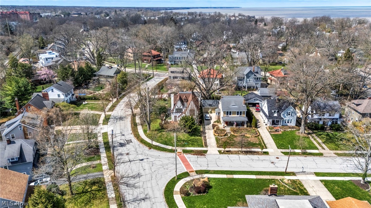 1284 Overlook Road Lakewood OH 44107