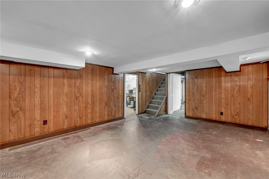 1284 Overlook Road Lakewood OH 44107