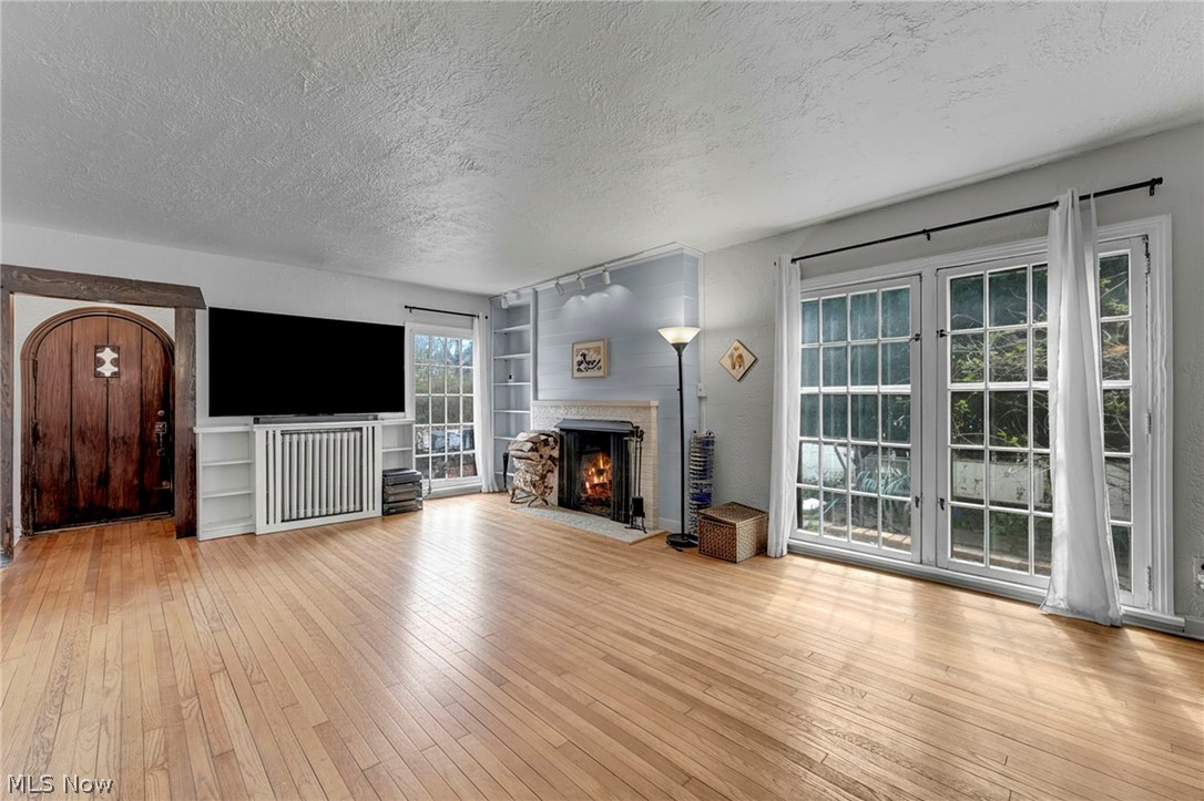1284 Overlook Road Lakewood OH 44107