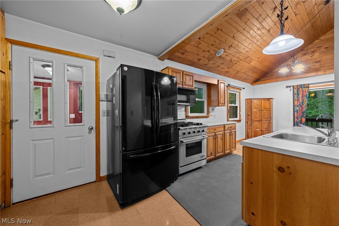 9249 Gilbert Road Ravenna OH 44266
