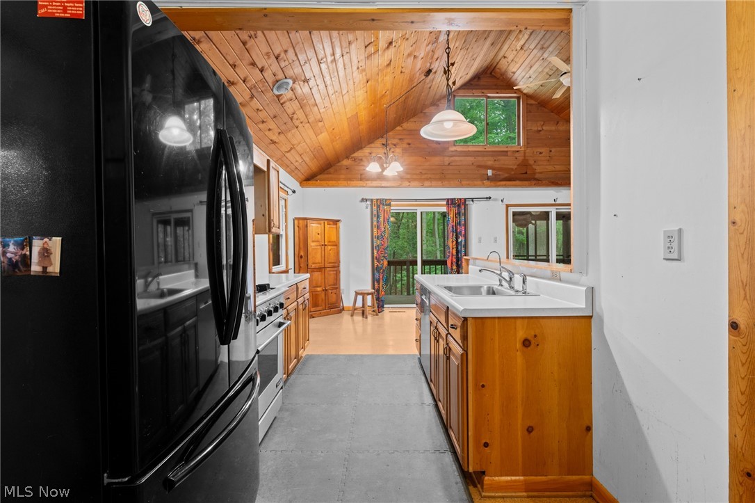 9249 Gilbert Road Ravenna OH 44266