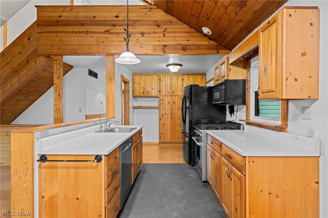 9249 Gilbert Road Ravenna OH 44266