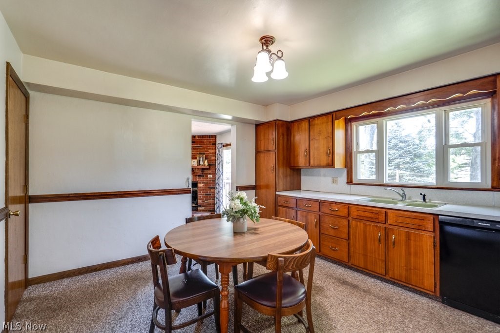 1135 Henn Hyde Road NE Warren OH 44484