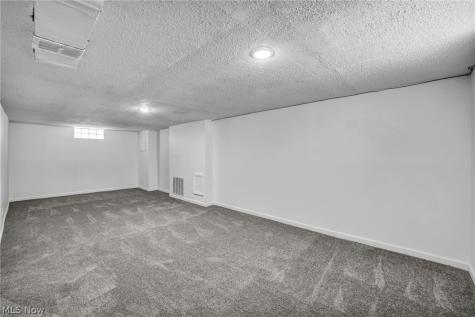 16306 Clearview Avenue Cleveland OH 44128