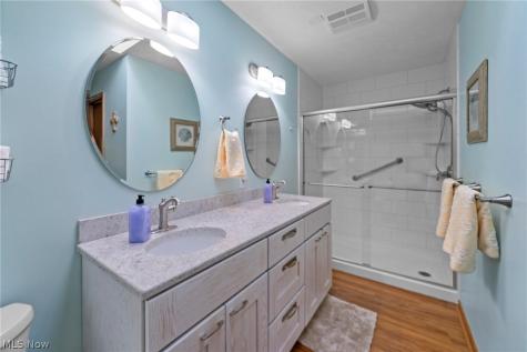 114 Shawnee Circle Louisville OH 44641