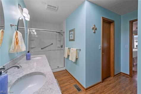 114 Shawnee Circle Louisville OH 44641