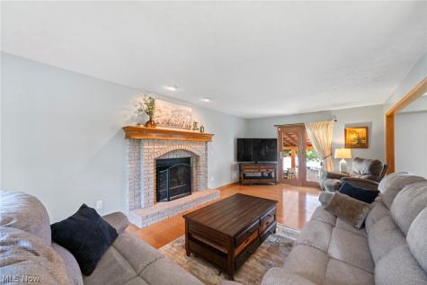 114 Shawnee Circle Louisville OH 44641