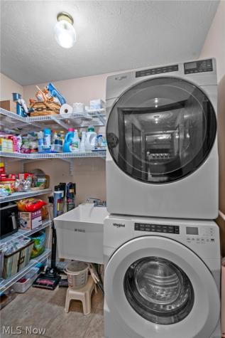 114 Shawnee Circle Louisville OH 44641